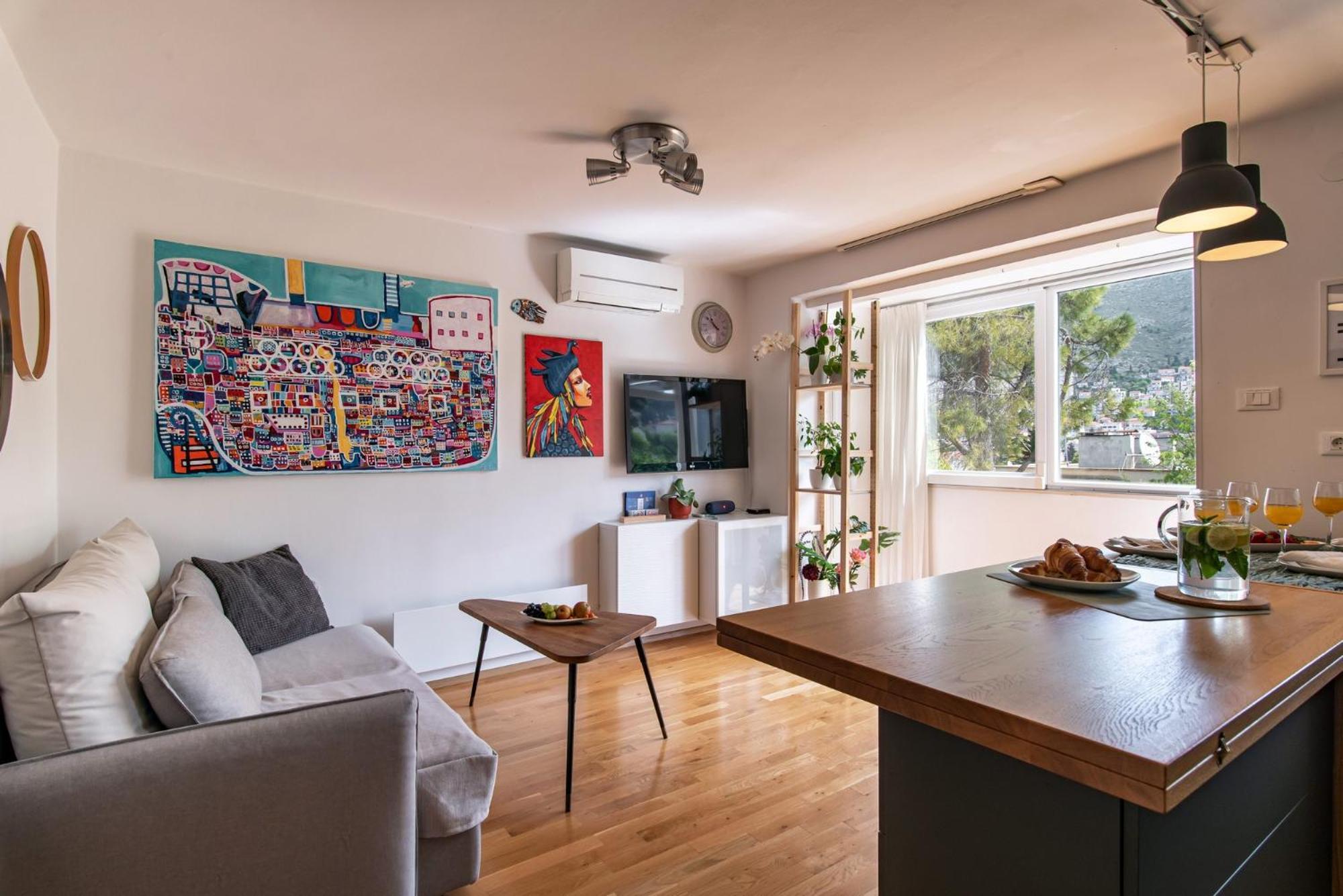 Modern & Spacious 1bdr Flat In Lägenhet *