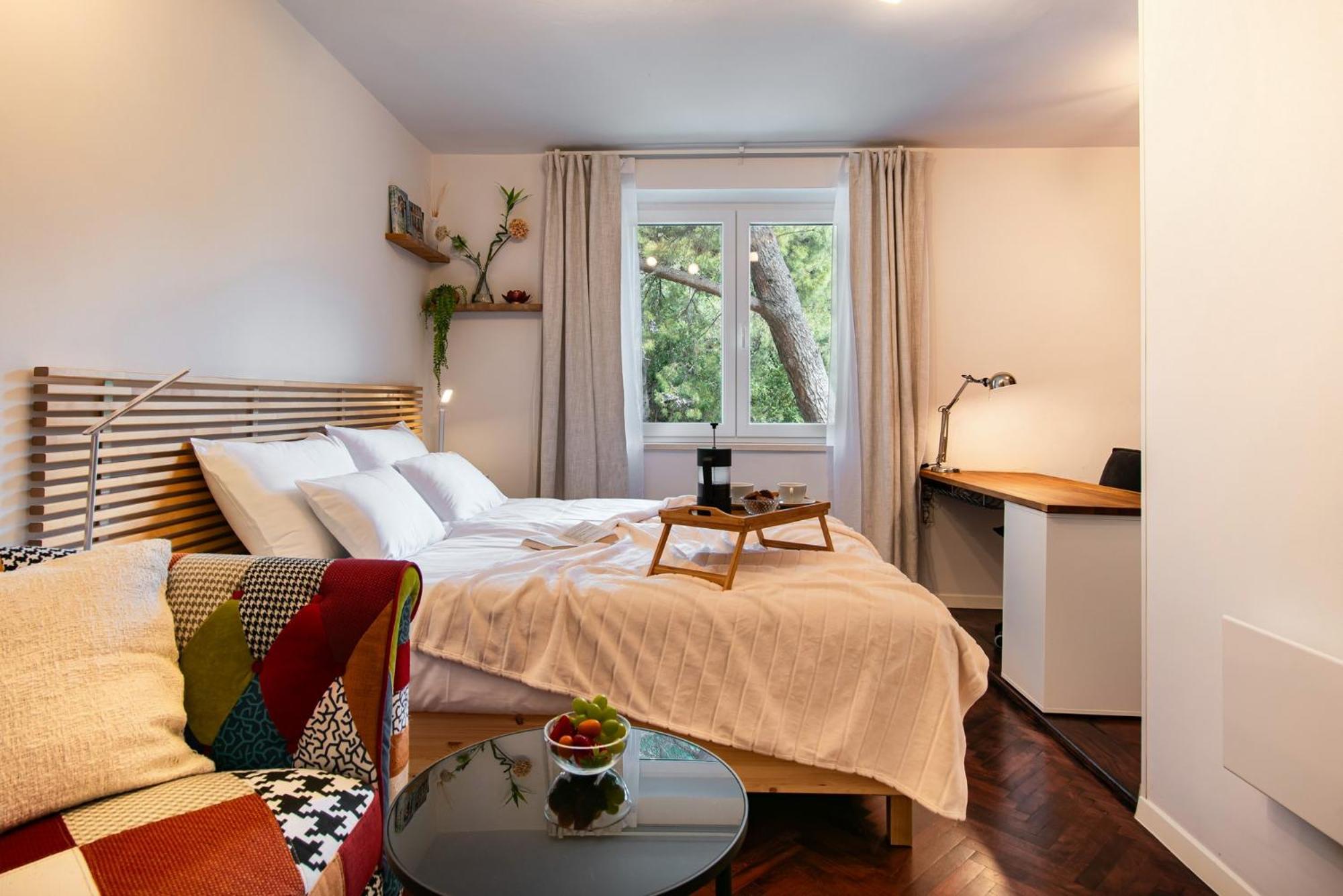 Modern & Spacious 1bdr Flat In Lägenhet Dubrovnik